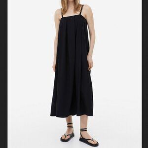 New H&M black pleated dress, Sz Small.